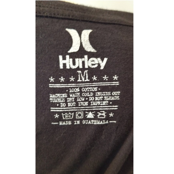 🍍Hurley V-Neck Newsprint Logo Tee - Picture 5 of 5